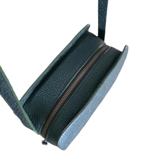 CLOSED | Green Leather Crossbody Passport Bag • Adjustable Strap - Picture 6 of 10